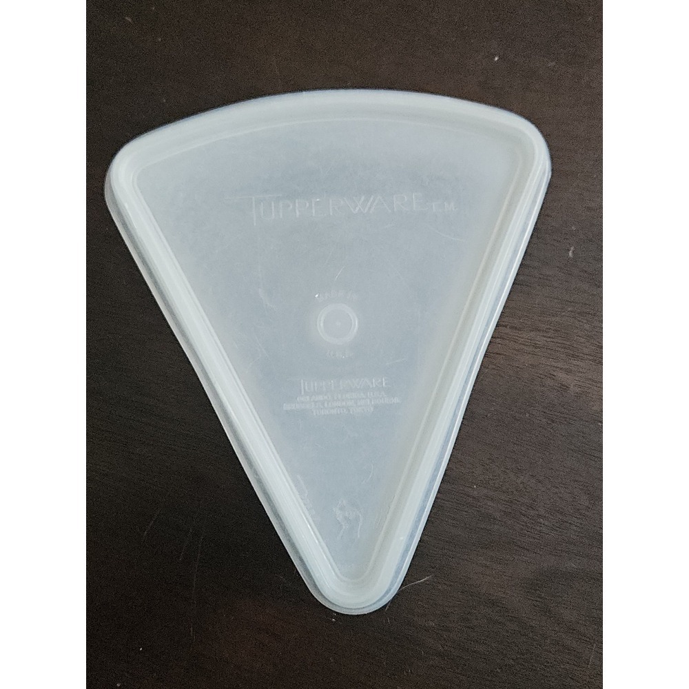 TUPPERWARE Vintage PIE SLICE WEDGE KEEPER # 269 Millionaire Line Tupper